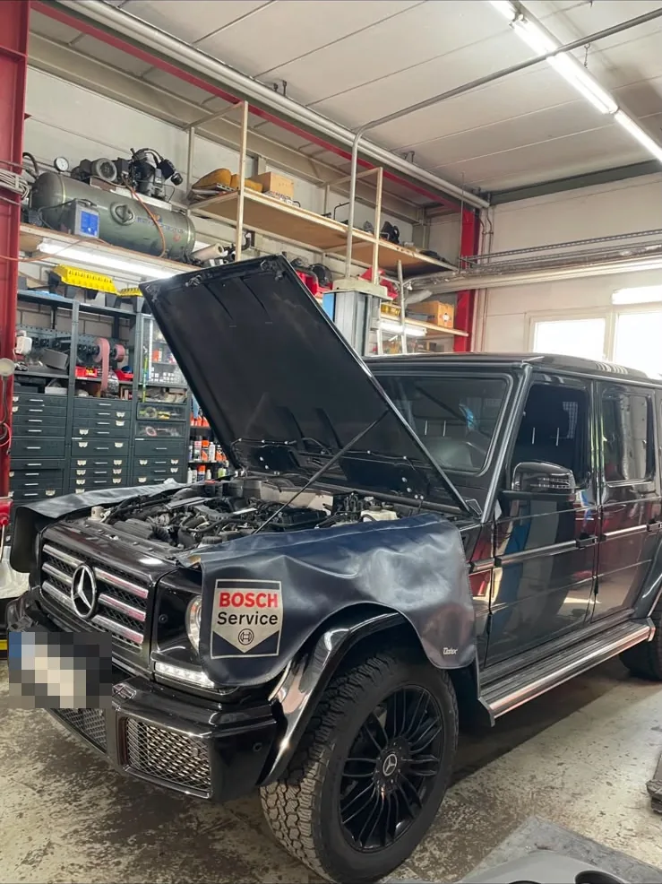 Mercedes-Benz G-Klasse beim Service, alle Marken willkommen